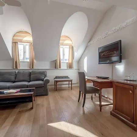Wolf Dietrich Apartment